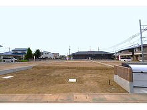 【高低差のない区画】50～60坪台の整形地で建物や外構の配置計画もしやすいです。
現地を確認しながら、ご要望に合わせてご提案いたします。