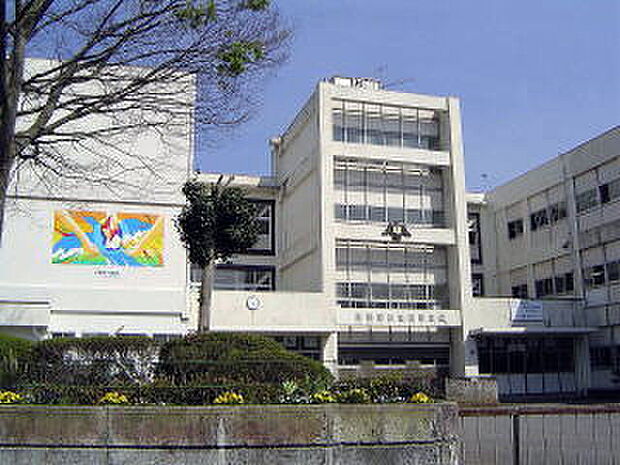 沼津市立愛鷹中学校（約2,170m）
