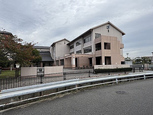 高浜市立翼小学校（約480m）