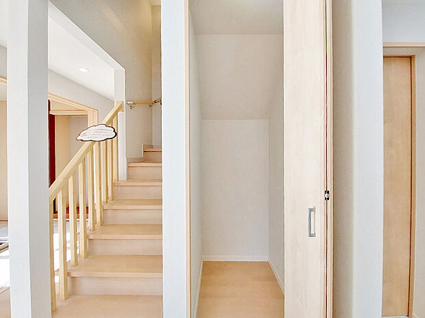 【当社施工例】階段下収納