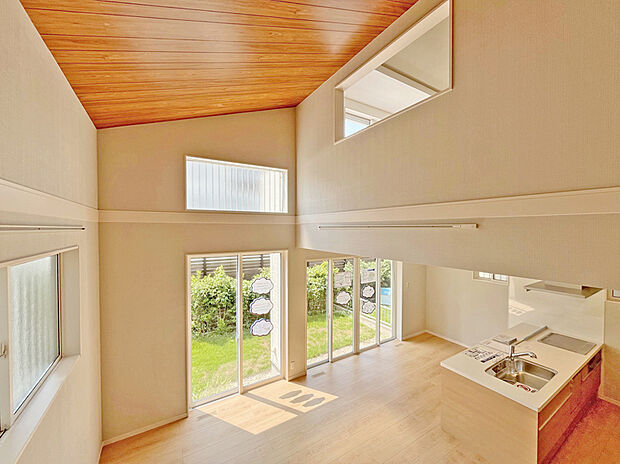 【2期3号地】リビング勾配天井