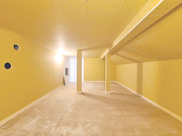 【7号地】小屋裏収納