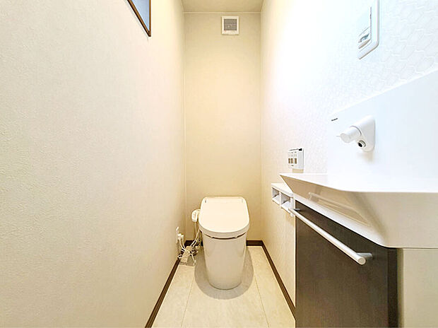 【2号地 】2階トイレ