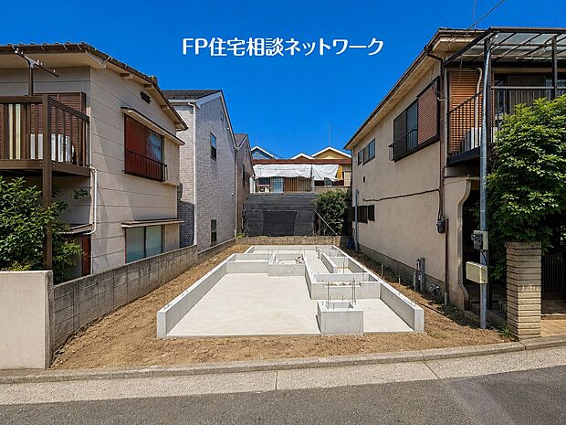 毎日のお散歩も快適な緑に恵まれたエリアで、自然に包まれた穏やかな暮らしを実現するための、ゆとりある住環境が整っています。