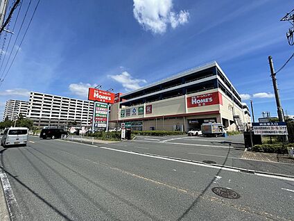 島忠ホームズ新川崎 1200m(15分)