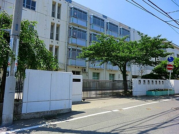 南加瀬中学校（約450m・徒歩6分）