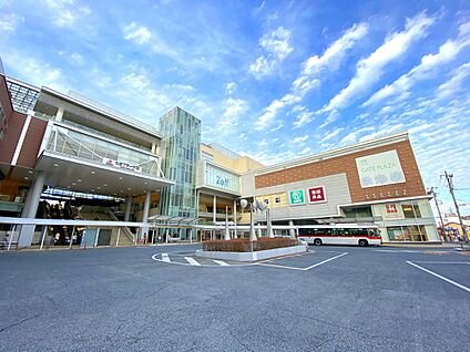 たまプラーザテラス 1700m(22分)