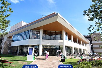 アピタテラス横浜綱島 2400m