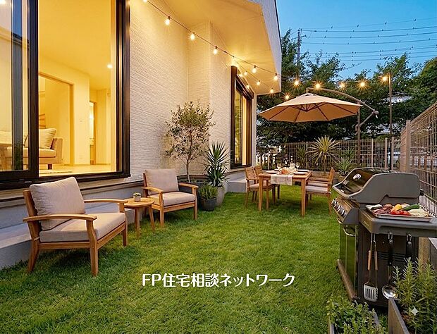 【庭】【庭】 本画像はAIがCGで家具を作成しており、実際の現地に家具は設置されておりません。また、販売価格に家具等は含まれておりません。