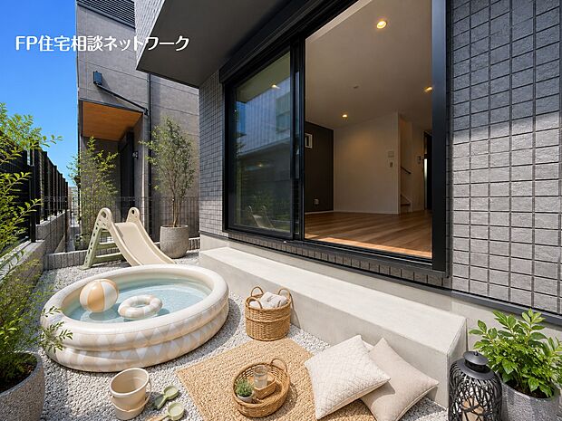 【庭】■庭■本画像はAIがCGで家具作成しており、実際の現地に家具は設置されておりません。また、販売価格に家具、小物等は含まれておりません。