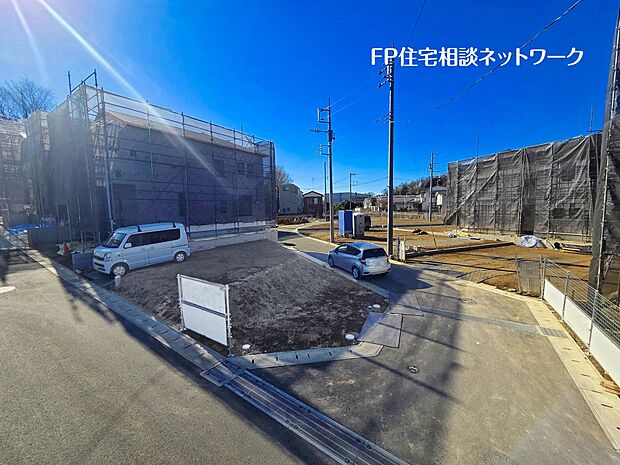 周辺にはスーパーやドラッグストア、家電量販店などがあり、お買物施設も充実しており日常に困らない住環境です。