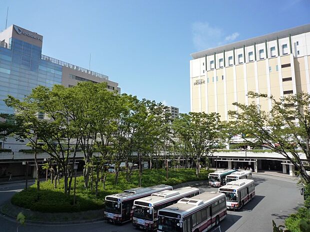 新百合ヶ丘駅（約2,500m・徒歩32分）