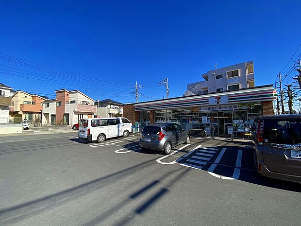セブンイレブン横浜鴨志田店(約600m)