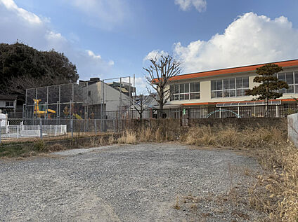 野方保育園 1359m