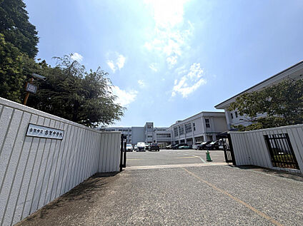 古賀市立古賀中学校 1333m