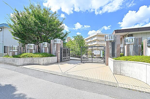 三室中学校（約920m）