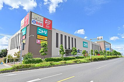 クイズゲート浦和 840m