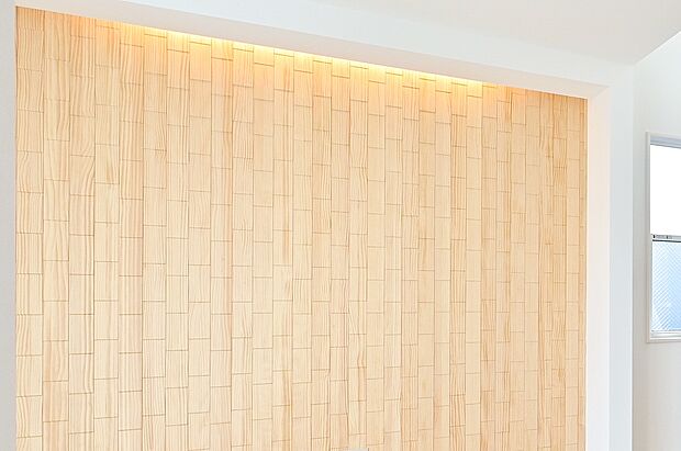【その他内観】【アクセントウォール・間接照明】深みのある素材に柔らかな光が陰影を添え、上質さを演出。(4号棟)