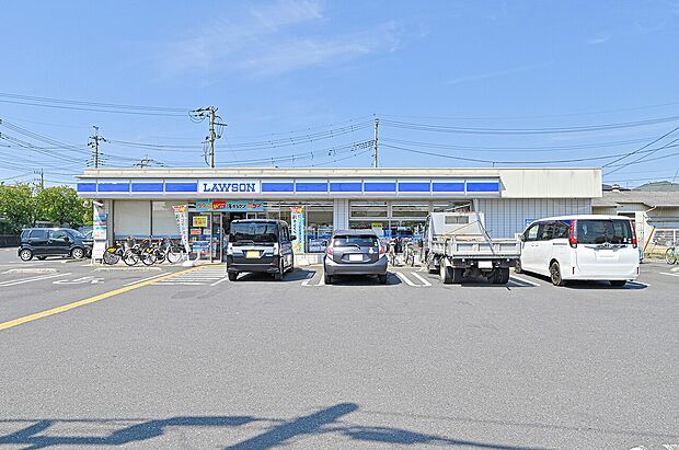 ローソンさいたま春岡一丁目店（約450m）