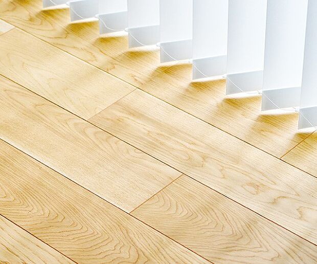 【その他画像】【天然木突き板床材】自然がつくりだす木肌や木目の味わいをマットな質感で表現した、天然木突き板フローリングを採用。抗ウイルス・抗菌性能を備え、上質な日常を演出します。※設置箇所は分譲地により異なります