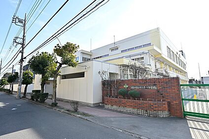 国立第八小学校 890m