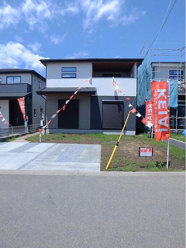 【類似外観同仕様】類似外観同仕様の物件になります。扉や窓の開口部の位置やデザインが異なります。建物の詳細図面などもございます、仕様の細かなご説明もさせていただきます。