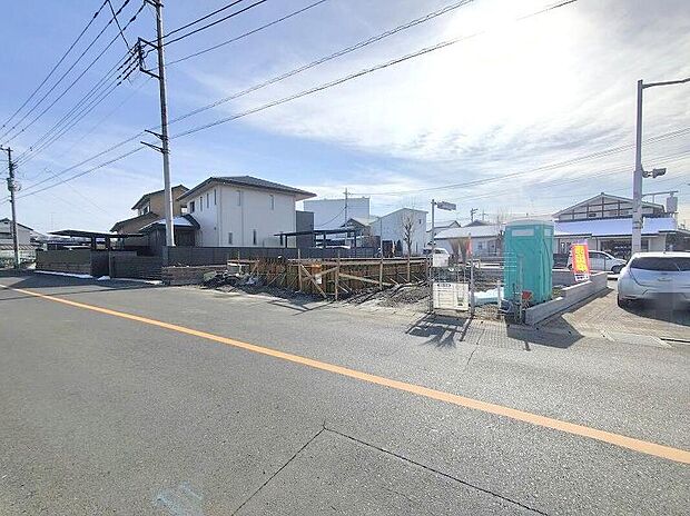 資料請求やご案内も即日対応いたします♪同じ施工例の物件見学や、完成イメージプレゼンテーションも承っております。どのような建物が建つか、間取りの広さは？など気になる点を一つ一つご説明させていただきます。