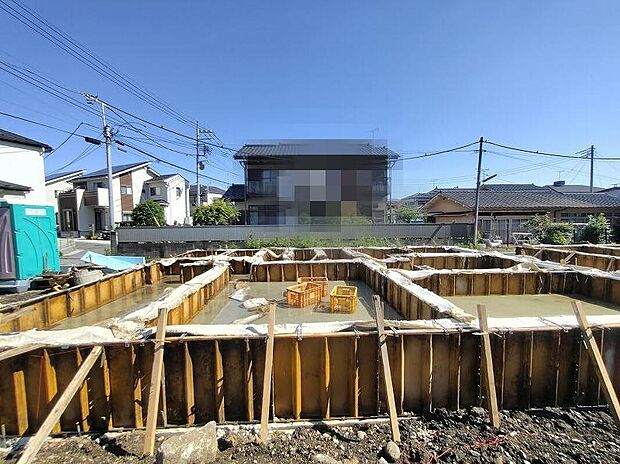 資料請求やモデルルームのご見学も即日対応させていただきます。「新築住宅供給戸数日本一」飯田グループホールディングスの物件をぜひ一度見に来てください。お気軽にお問い合わせください。