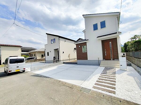 土日のご予約はもちろん、平日やお仕事のお時間に合わせてのご案内も実施しています。まずはお客様のご都合をお伺いさせて頂き、それに合う形で物件のご紹介をさせていただきます。お気軽にお問い合わせください。