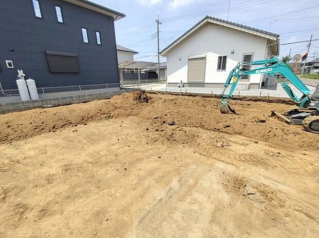 資料請求やご案内も即日対応いたします♪同じ施工例の物件見学や、完成イメージプレゼンテーションも承っております。どのような建物が建つか、間取りの広さは？など気になる点を一つ一つご説明させていただきます。