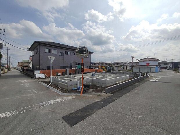 土日のご予約はもちろん、平日やお仕事のお時間に合わせてのご案内も実施しています。まずはお客様のご都合をお伺いさせて頂き、それに合う形で物件のご紹介をさせていただきます。お気軽にお問い合わせください。