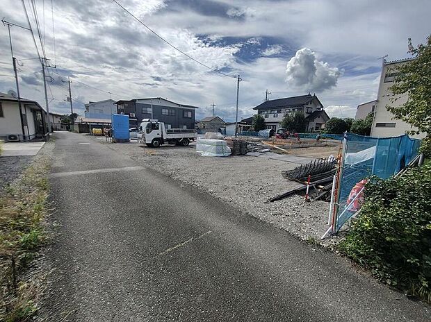 資料請求やご案内も即日対応いたします♪同じ施工例の物件見学や、完成イメージプレゼンテーションも承っております。どのような建物が建つか、間取りの広さは？など気になる点を一つ一つご説明させていただきます。