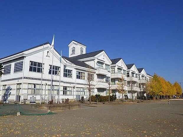 結城市立結城東中学校(約566m)