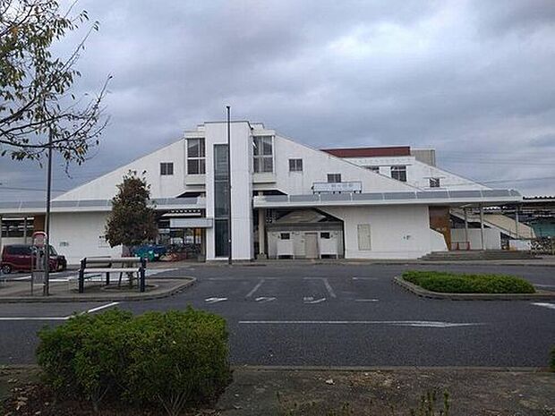 間々田駅(約2,700m)