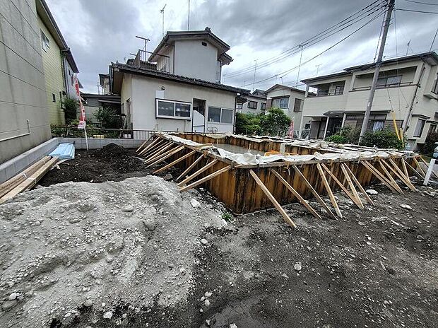 【現地外観写真】現地(2026年5月)撮影 小学校まで徒歩10分とお子様にも安心の距離!