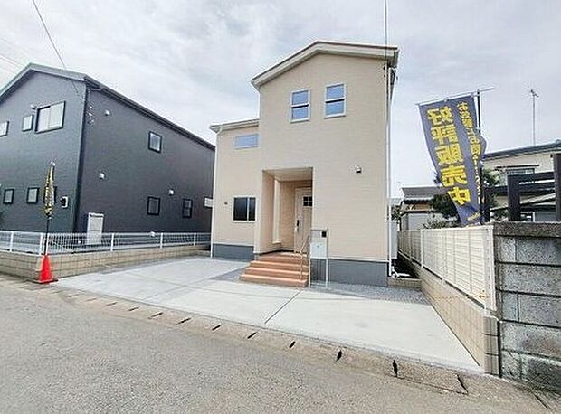 【【類似外観同仕様】】類似外観同仕様の物件になります。扉や窓の開口部の位置やデザインが異なります。建物のプレゼンテーションやモデルハウスのご案内も行っているので、お気軽にお問い合わせください。