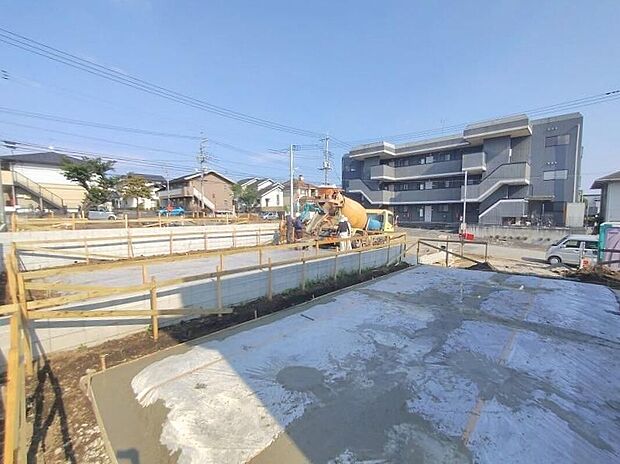 【現地外観写真】浴室乾燥機やモニター付きインターホンなど設備充実！☆飯田グループホールディングス唯一の販売専門会社の社員が対応させていただきます☆