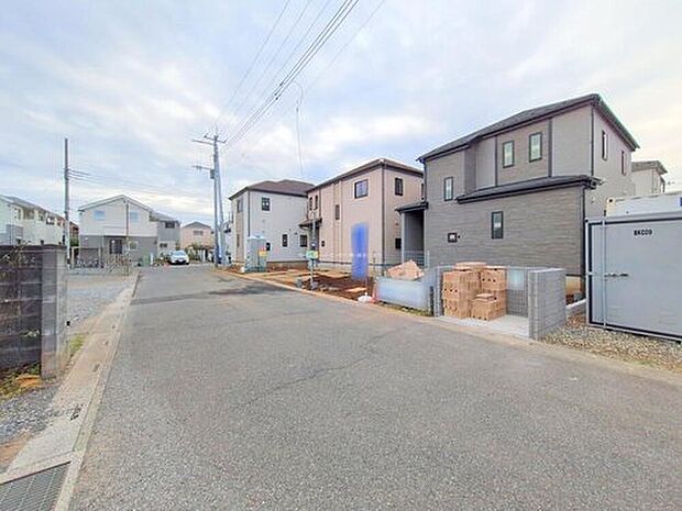 爽やかな青空と陽光に包まれる心地よい住空間。ネットでは分からない現地の魅力をぜひご覧ください。人生で大切なお住まいですので、ゆっくりとご見学ください。