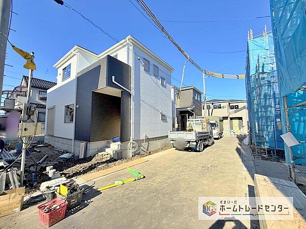 完成してからは見ることのできない、施工方法や構造をしっかりとご確認いただけるのが、建築中の住宅の大きなメリットです。専門知識を持ったスタッフがご説明させていただきます。お気軽にお問い合わせください。