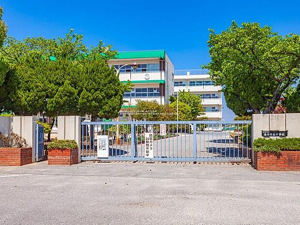 春日部市立春日部南中学校(約2,700m)