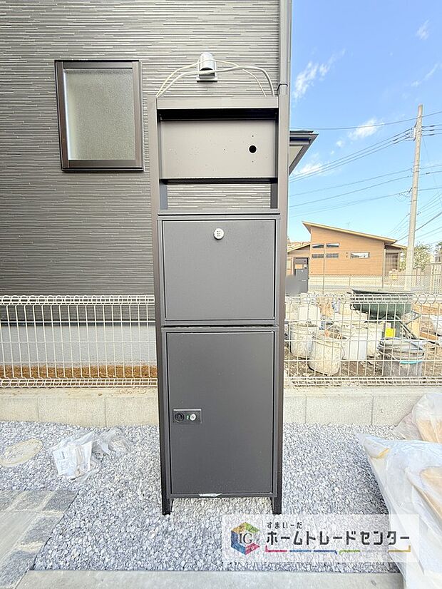 【宅配BOX】戸建用の宅配ボックスを設置。通販でのお買い物などお荷物が届く予定があっても時間を気にせず外出できるので大変便利です。
