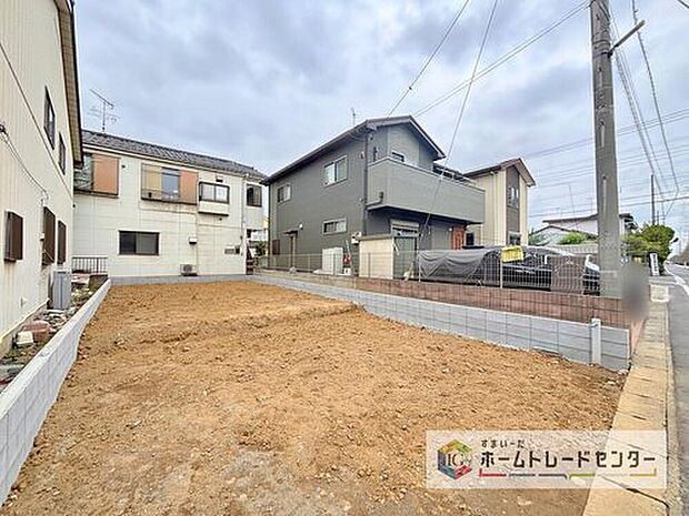 【現地外観写真】資料請求やご案内も即日対応いたします♪同じ施工例の物件見学や、完成イメージプレゼンテーションも承っております。どのような建物が建つか、間取りの広さは？など気になる点を一つ一つご説明させていただきます。
