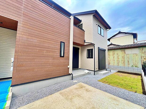 【現地外観写真】土日のご予約はもちろん、平日やお仕事のお時間に合わせてのご案内も実施しています。まずはお客様のご都合をお伺いさせて頂き、それに合う形で物件のご紹介をさせていただきます。お気軽にお問い合わせください。