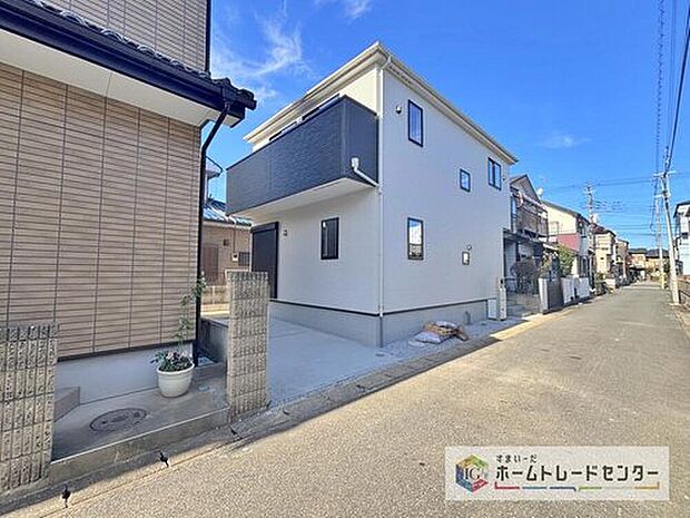 【前面道路含む現地写真】土日のご予約はもちろん、平日やお仕事のお時間に合わせてのご案内も実施しています。まずはお客様のご都合をお伺いさせて頂き、それに合う形で物件のご紹介をさせていただきます。お気軽にお問い合わせください。