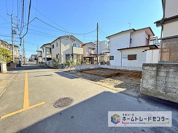 【前面道路含む現地写真】土日のご予約はもちろん、平日やお仕事のお時間に合わせてのご案内も実施しています。まずはお客様のご都合をお伺いさせて頂き、それに合う形で物件のご紹介をさせていただきます。お気軽にお問い合わせください。
