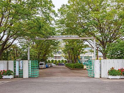 草加市立谷塚中学校 60m(徒歩1分)