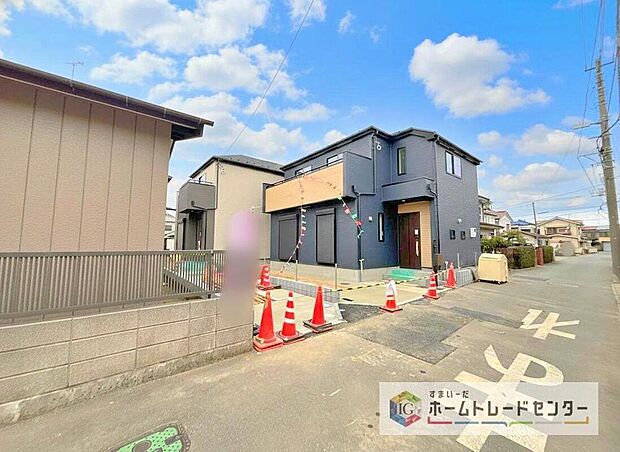 【前面道路含む現地写真】土日のご予約はもちろん、平日やお仕事のお時間に合わせてのご案内も実施しています。まずはお客様のご都合をお伺いさせて頂き、それに合う形で物件のご紹介をさせていただきます。お気軽にお問い合わせください。