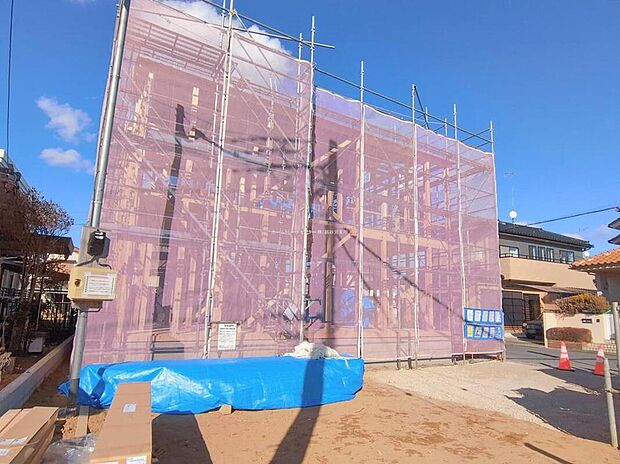 【現地外観写真】資料請求やご見学は即日対応可能♪陽当りや通風など住みやすさの工夫が満載。資料に載っていない街並みや周辺環境は、ぜひ現地で実際にお確かめください。
