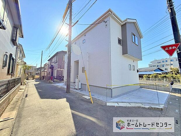 【現地外観写真】資料請求やご見学は即日対応可能♪陽当りや通風など住みやすさの工夫が満載。資料に載っていない街並みや周辺環境は、ぜひ現地で実際にお確かめください。