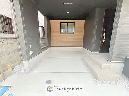 【ビルトインガレージ】